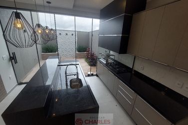 Casa &agrave; venda - 120m&sup2; - Centro