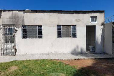 S&iacute;tio &agrave; venda - 145m&sup2; - Centro