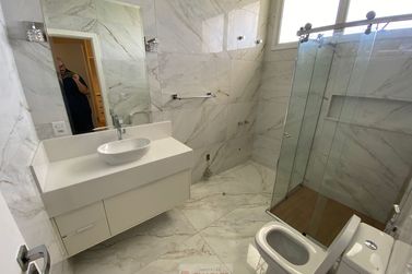 Casa &agrave; venda - 245m&sup2; - Centro