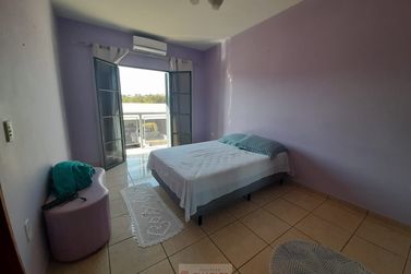 Casa &agrave; venda - 280m&sup2; - Centro