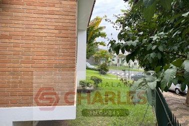 Casa &agrave; venda - 360m&sup2; - Centro