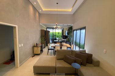 Casa &agrave; venda - 166m&sup2; - Centro
