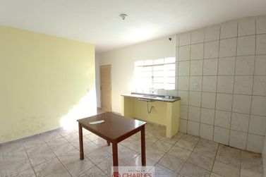 Casa &agrave; venda - 70m&sup2; - Centro
