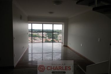 Apartamento &agrave; venda - 180m&sup2; - Centro