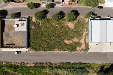 Terreno &agrave; venda - 10m&sup2; - Centro