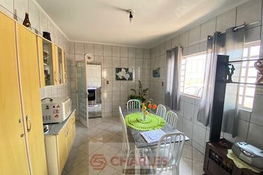 Casa &agrave; venda - 192m&sup2; - Centro