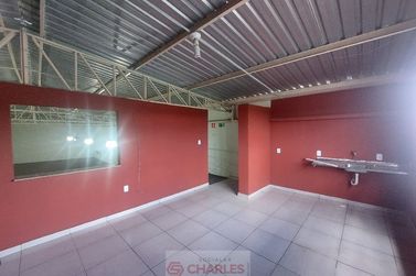 Sal&atilde;o Comercial para alugar - 270m&sup2; - Centro