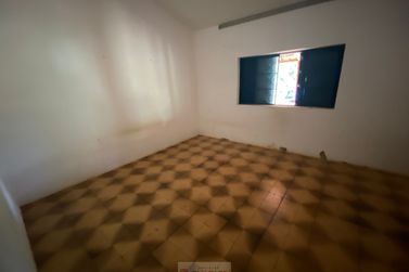 S&iacute;tio &agrave; venda - 84000m&sup2; - Centro