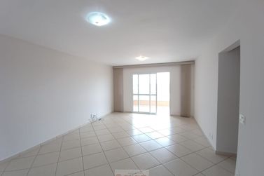 Apartamento para alugar - 105m&sup2; - Centro