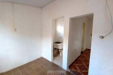 Casa para alugar - 60m&sup2; - Centro