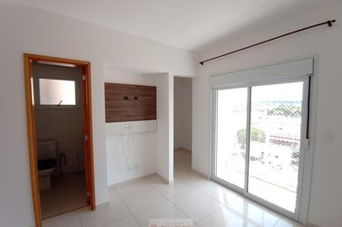 Apartamento para alugar - 114m&sup2; - Centro