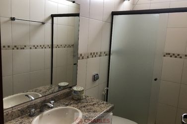 Casa &agrave; venda - 150m&sup2; - Centro