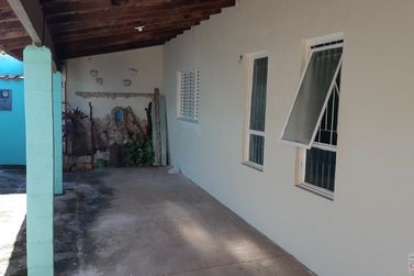 Casa &agrave; venda - 90m&sup2; - Centro
