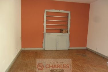 Casa &agrave; venda - 600m&sup2; - Centro