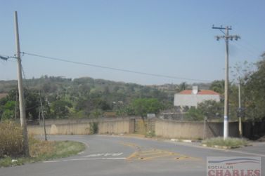 Terreno para alugar - 4100m&sup2; - Centro