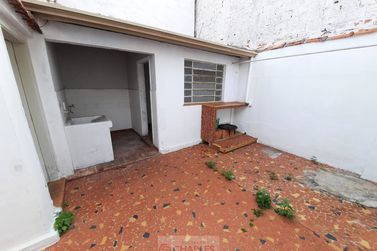 Sal&atilde;o Comercial para alugar - 182m&sup2; - Centro