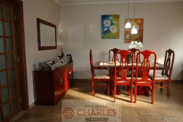 Casa &agrave; venda - 130m&sup2; - Centro