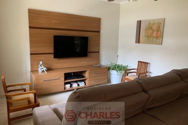 Casa &agrave; venda - 220m&sup2; - Centro