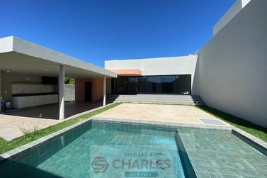 Casa &agrave; venda - 300m&sup2; - Centro