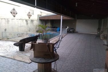 Sal&atilde;o Comercial &agrave; venda - 500m&sup2; - Centro