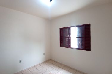 Casa para alugar - 85m&sup2; - Centro