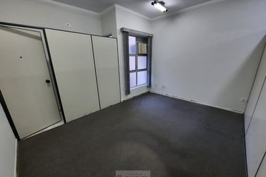 Sal&atilde;o Comercial para alugar - 30m&sup2; - Centro