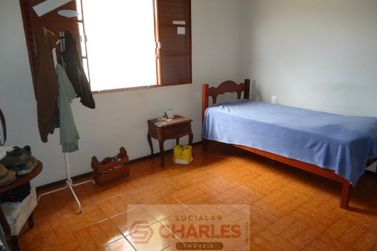 Casa &agrave; venda - 220m&sup2; - Centro