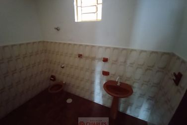 Sal&atilde;o Comercial para alugar - 207m&sup2; - Centro