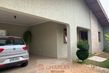 Casa &agrave; venda - 220m&sup2; - Centro