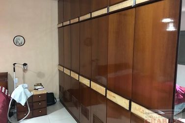 Casa &agrave; venda - 233m&sup2; - Centro