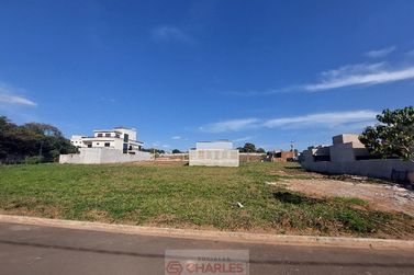 Terreno &agrave; venda - 10m&sup2; - Centro
