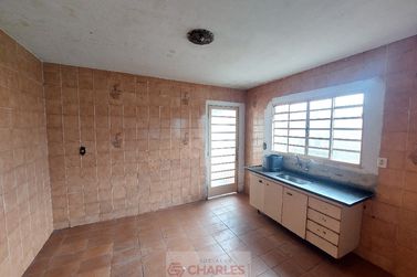 Casa &agrave; venda - 126m&sup2; - Centro