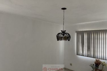 Casa &agrave; venda - 204m&sup2; - Centro