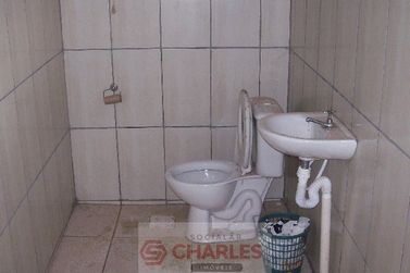 Sal&atilde;o Comercial para alugar - 400m&sup2; - Centro