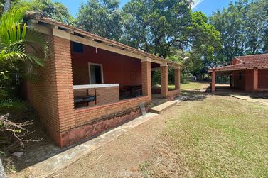 S&iacute;tio &agrave; venda - 84000m&sup2; - Centro