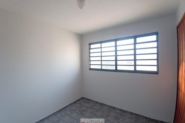 Casa &agrave; venda - 256m&sup2; - Centro