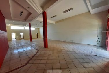 Sala Comercial para alugar - 200m&sup2; - Centro