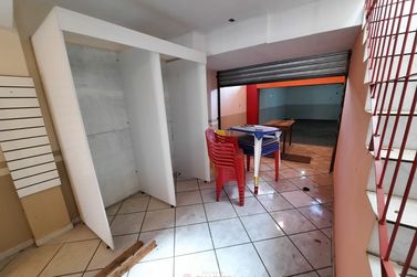 Sala Comercial para alugar - 350m&sup2; - Centro