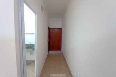 Sal&atilde;o Comercial para alugar - 35m&sup2; - Centro