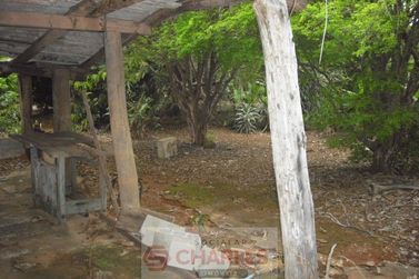 S&iacute;tio &agrave; venda - 10m&sup2; - Centro