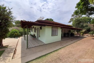 S&iacute;tio &agrave; venda - 160m&sup2; - Centro