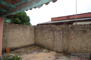 Casa &agrave; venda - 150m&sup2; - Centro