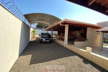 S&iacute;tio &agrave; venda - 312m&sup2; - Centro