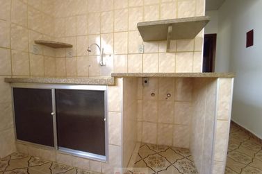 Casa para alugar - 85m&sup2; - Centro