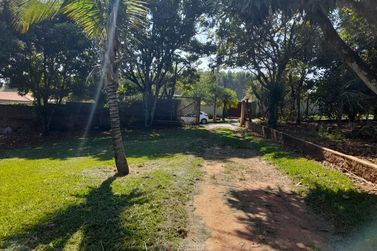 S&iacute;tio &agrave; venda - 145m&sup2; - Centro