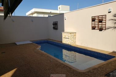 Casa &agrave; venda - 234m&sup2; - Centro