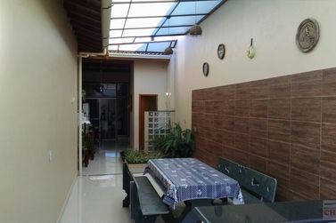 Casa &agrave; venda - 200m&sup2; - Centro