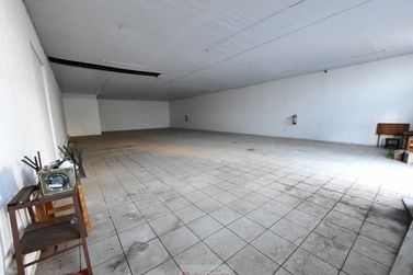 Sal&atilde;o Comercial para alugar - 335m&sup2; - Centro