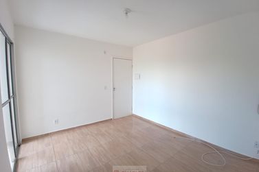 Apartamento para alugar - 60m&sup2; - Centro