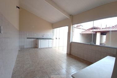 Casa para alugar - 135m&sup2; - Centro